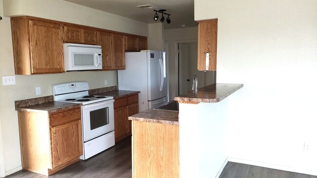 Foto del edificio - 3 bedroom Rental