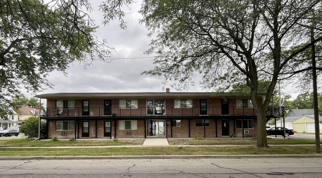 Foto del edificio - 2444 2nd St