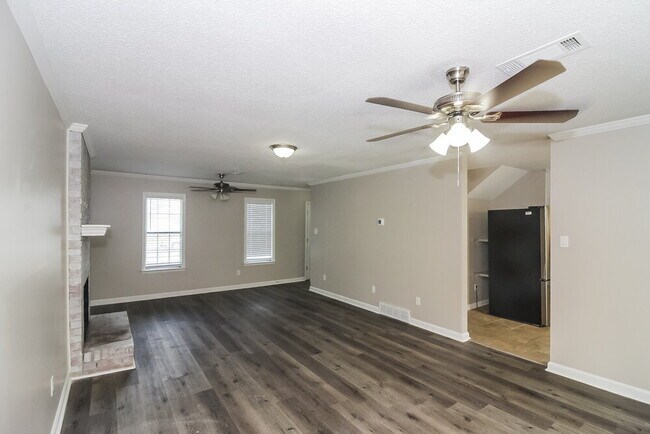 Foto del edificio - 967 Hawkview Dr
