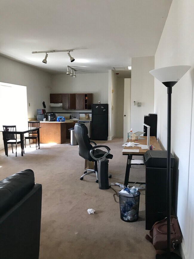 Foto del edificio - 208 N 36th St