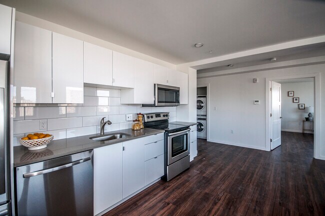 Foto del edificio - 76 Parker Hill Ave