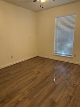 Building Photo - 3210 Haydee Rd