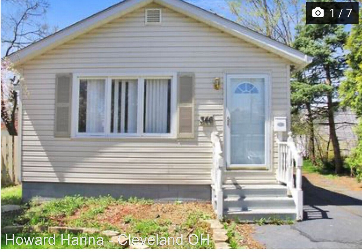 Foto principal - 2 br, 1 bath House - 346 E. 250th Street