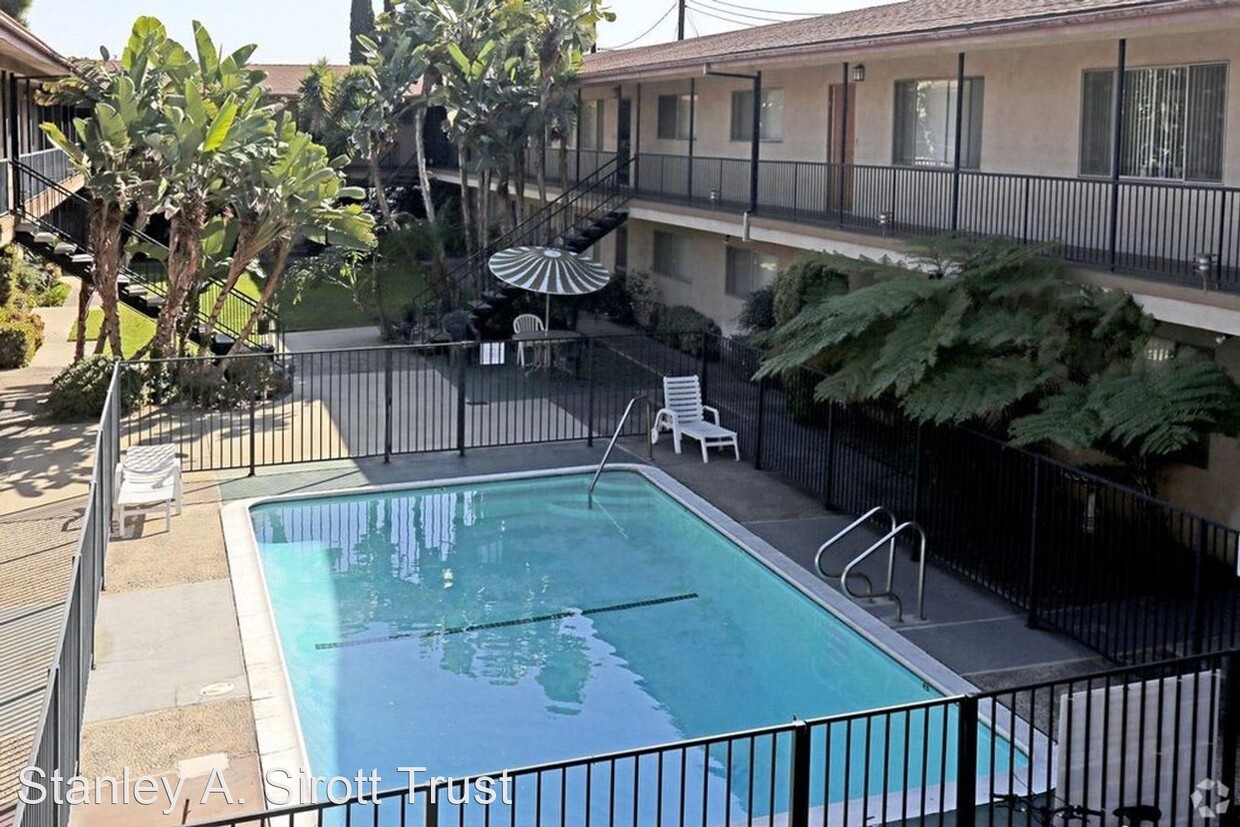 Primary Photo - 2 br, 1 bath Apartment - 413 S. New Ave. R...