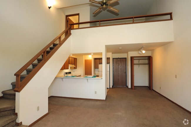 Living room - Big Sky Manor & High Point Manor