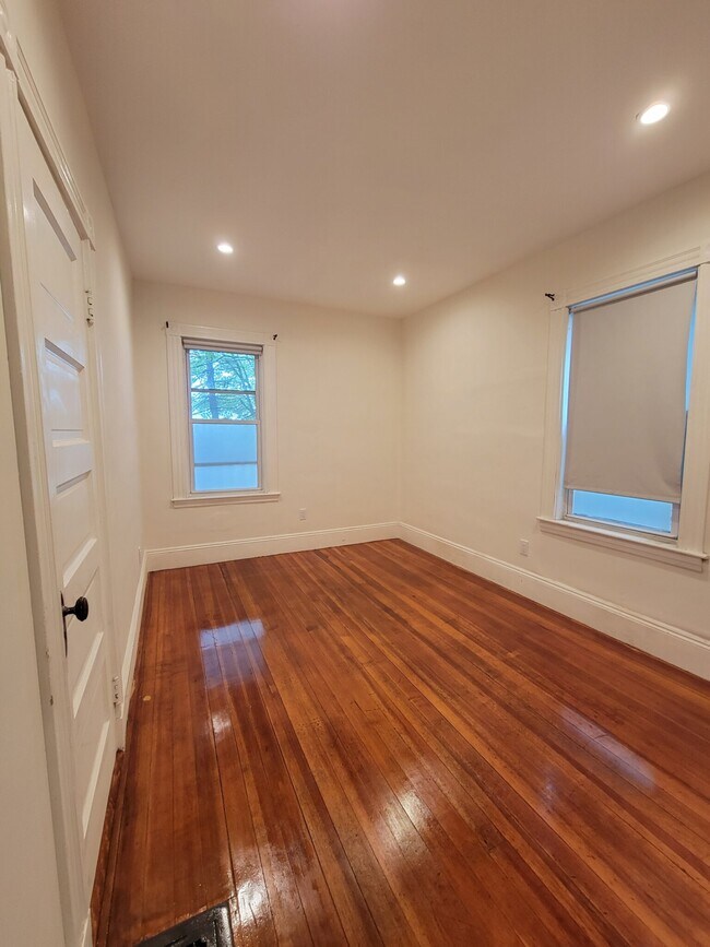 Foto del edificio - 32 Juliette St