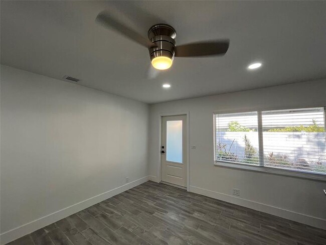 Foto del edificio - 916 NW 26th St