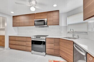 Building Photo - 3590 Via Poinciana