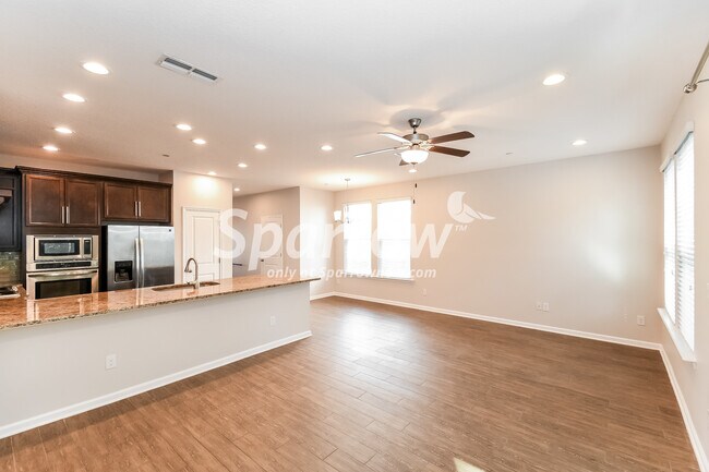 Building Photo - 63 Canary Palm Ct