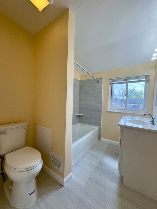 Foto del edificio - Charming 3-Bedroom Townhome in Baltimore