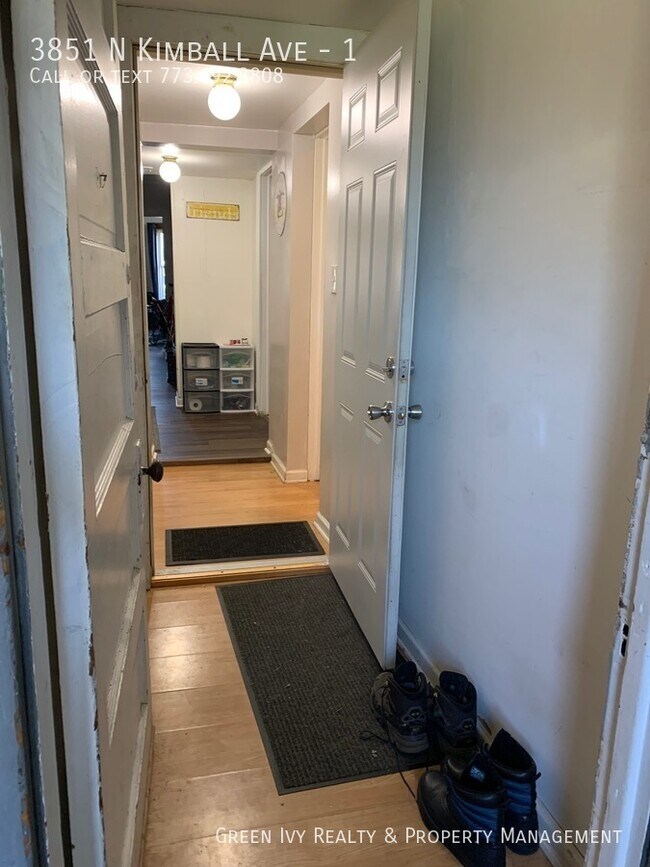Foto del edificio - Irving Park 3 bed with Private Yard!