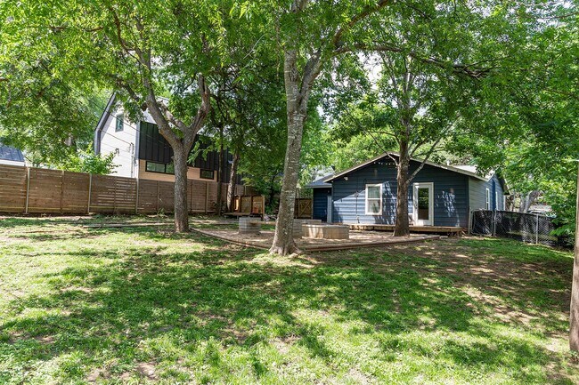 Foto del edificio - 1507 Grayford Dr