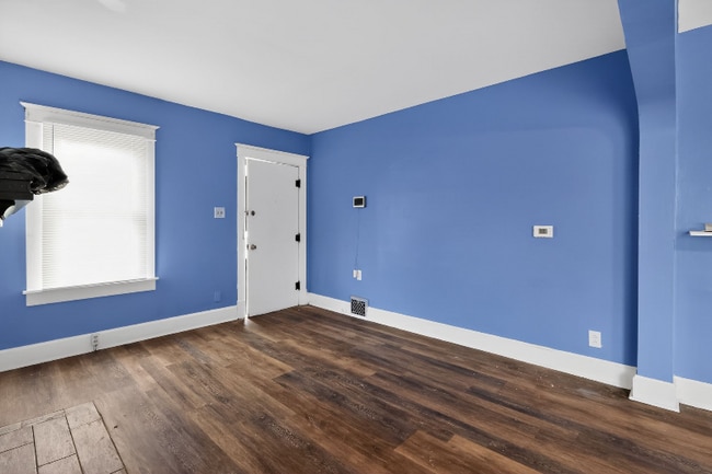 Building Photo - 830 N 83rd St