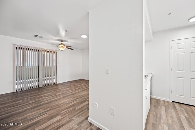 Building Photo - 3065 N 67th Ave
