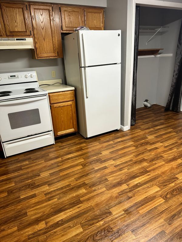 Foto del edificio - 5854 Hayes Rd