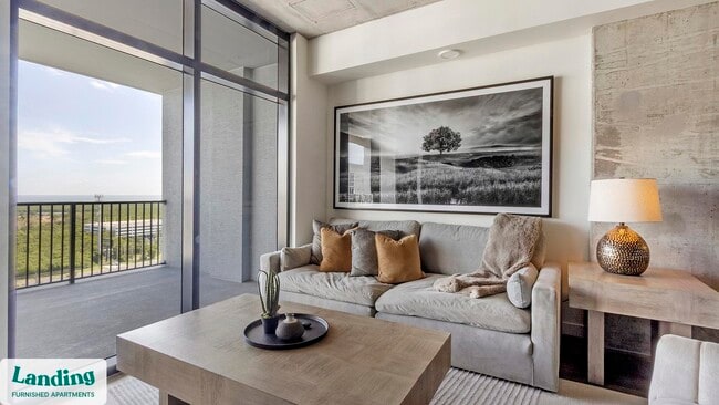 Building Photo - 221 Main St N