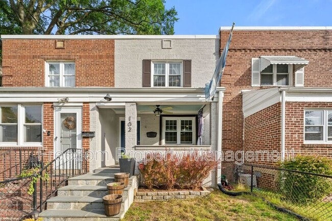 Photo - 102 Lynhaven Dr Townhome