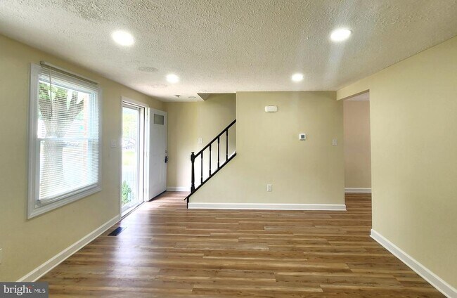 Foto del edificio - 13527 Duhart Rd