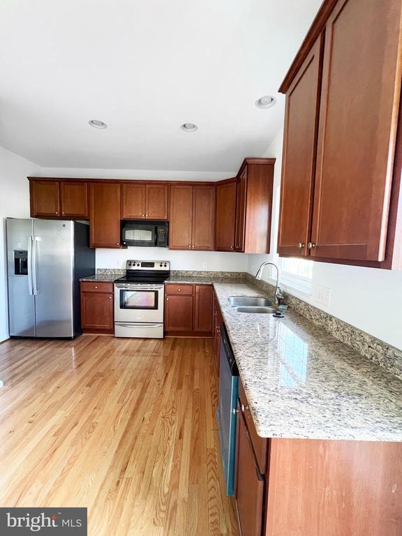 Foto del edificio - 8255 Makensie Way
