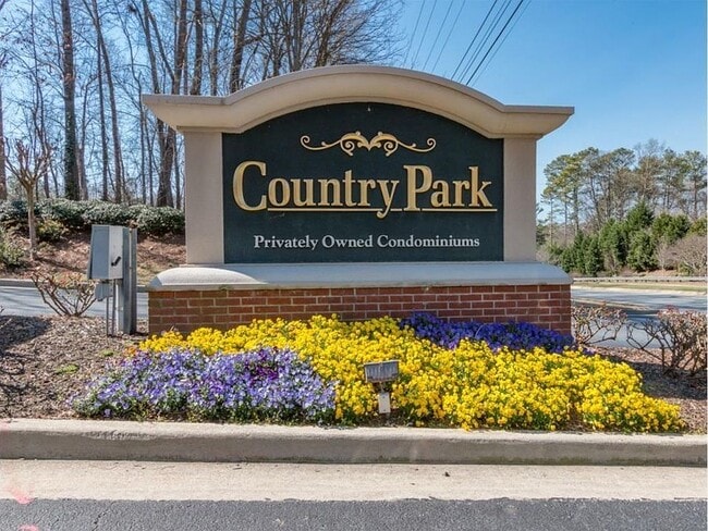 Building Photo - 1001 Country Park Dr SE