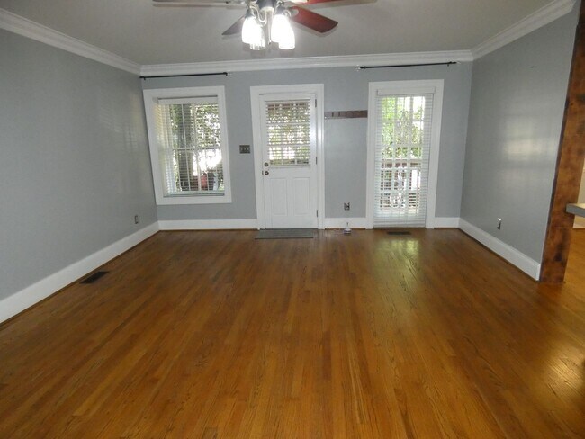 Foto del edificio - Hidden Gem for Rent in Highland Park!!