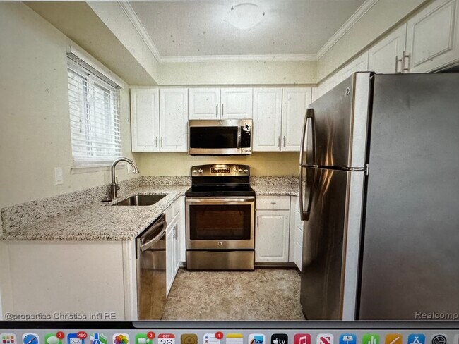 Foto del edificio - 1047 N Old Woodward Ave