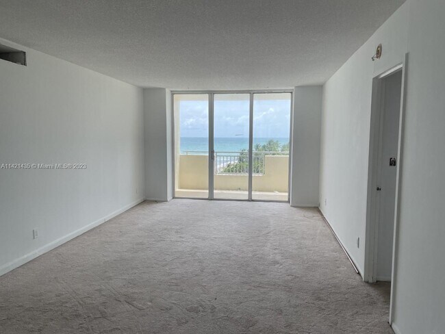 Building Photo - 3180 S Ocean Dr