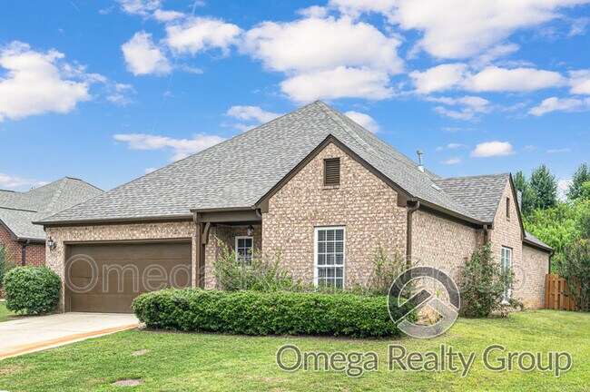 Foto del edificio - 252 Chesser Park Dr