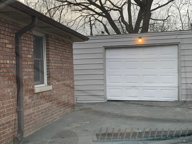 Building Photo - 142 Peach St