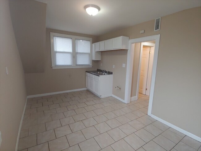 Building Photo - 4152 N 35th St
