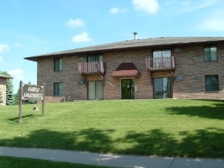 Primary Photo - Fairfax Apartments
