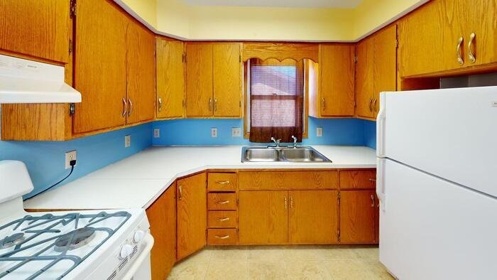 Foto principal - 1313 E Rosser Ave