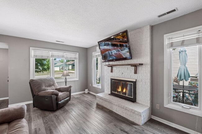 Building Photo - 1748 Karis Way