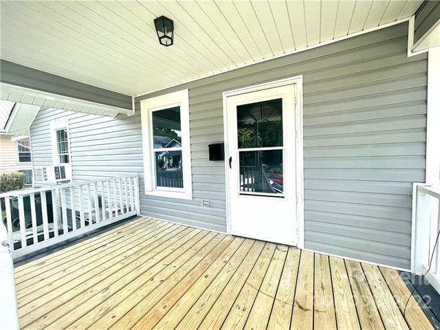 Building Photo - 218 Odell Dr NW