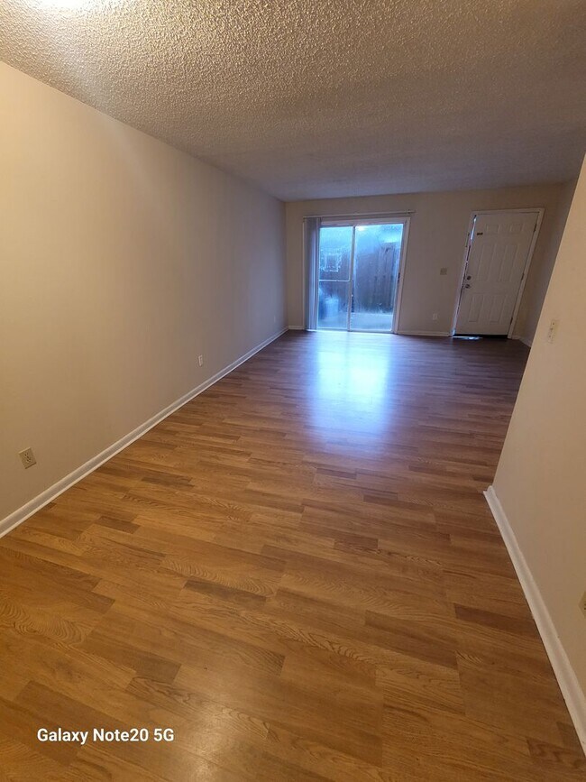 Foto del edificio - 2900 SE 50th Ct