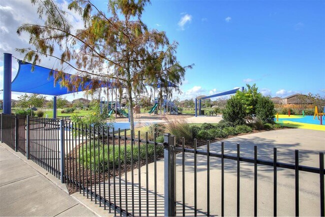 Building Photo - 2430 Regatta Ln