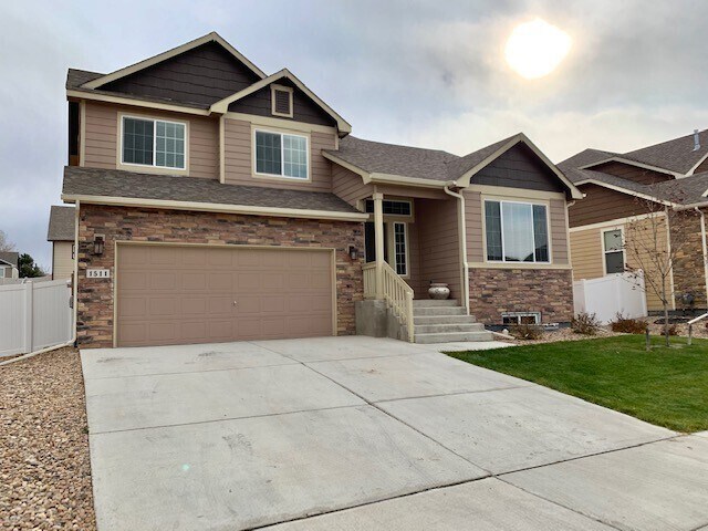 Foto del edificio - Spacious 3 Bedroom Home in Heron Pointe Su...