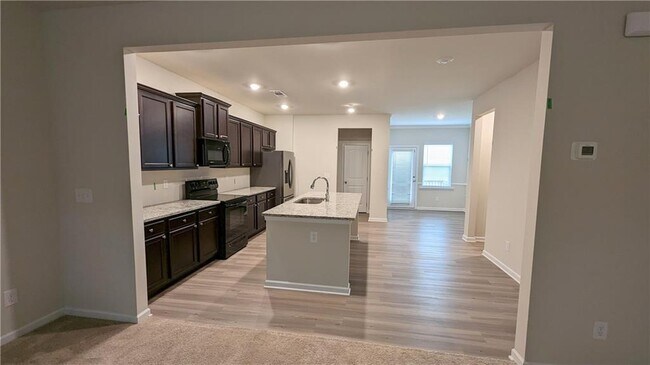 Building Photo - 549 Ruths Dr