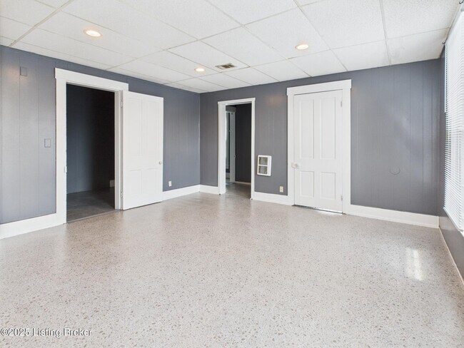 Foto del edificio - 1919 Center St