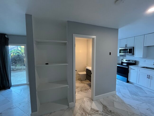 Foto del edificio - 3342 Silver Oak Ln