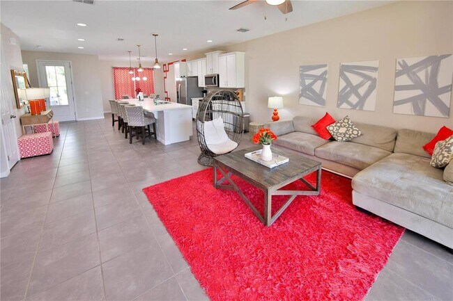 Foto del edificio - 1515 Carey Palm Cir
