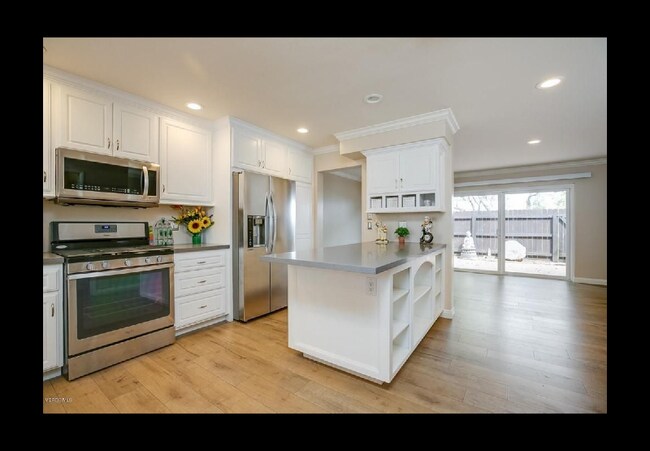 Foto del edificio - 974 Lighthouse Way