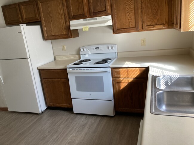 132 Lauren Circle Apt. A Unit $635.00, Belleville, IL 62223 ...