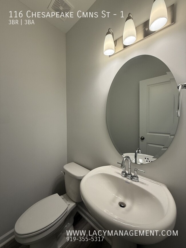 Foto del edificio - 116 Chesapeake Cmns St