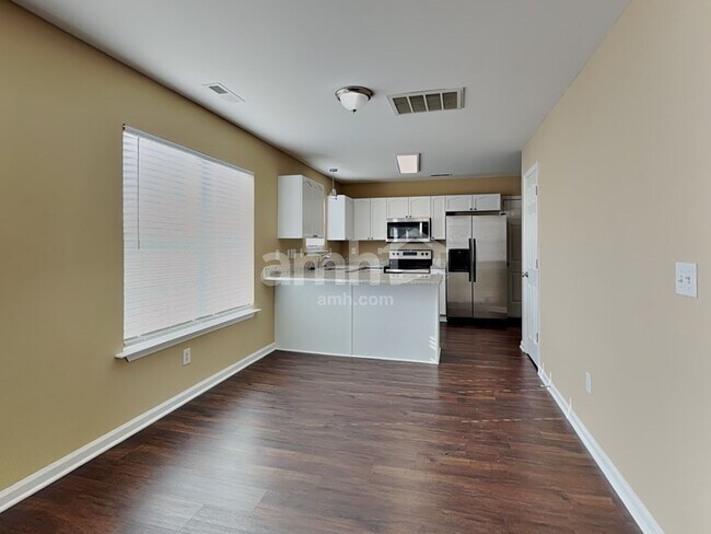 Foto del edificio - 200 Alexander Preston Ln