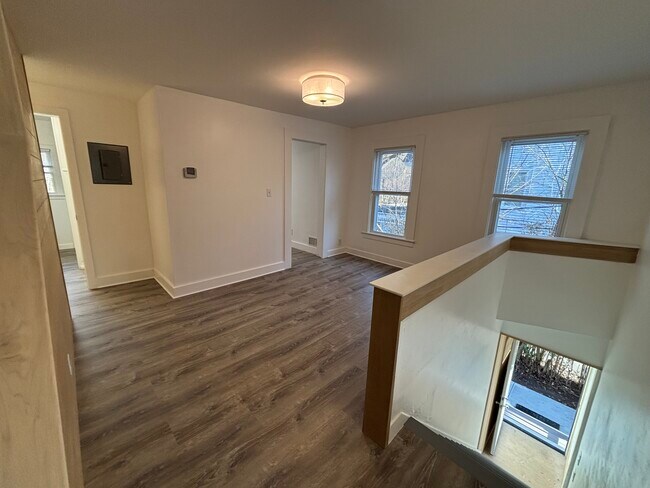 Foto del edificio - 1744 Farmington Ave