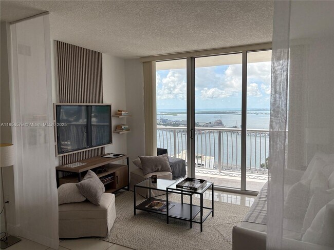 Foto del edificio - 1750 N Bayshore Dr