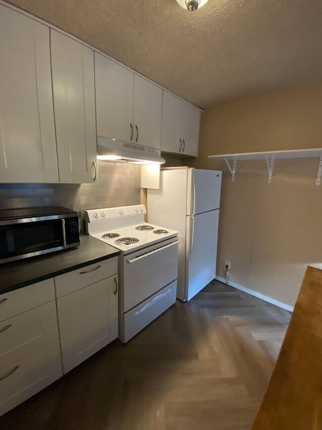 Foto del edificio - MOST AFFORDABLE: Blue River condo! Great l...