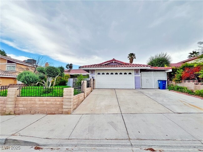 Building Photo - 3778 S Spitze Dr