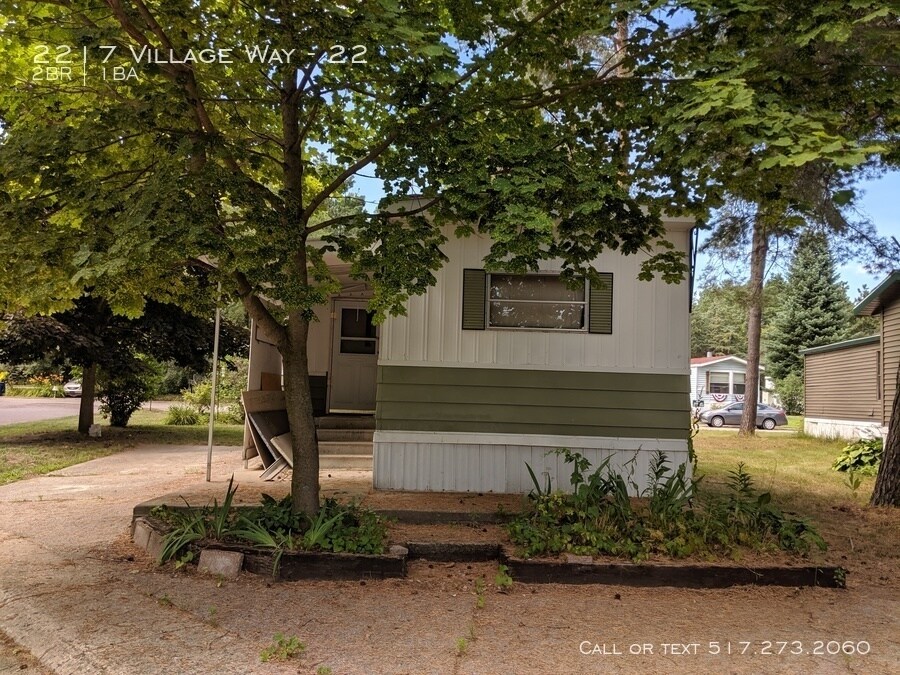 Primary Photo - Handyman Special - FREE HOME